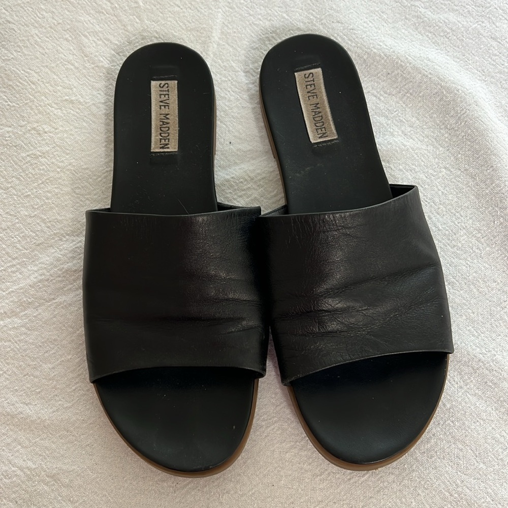 Sandals - Picture 2 of 2